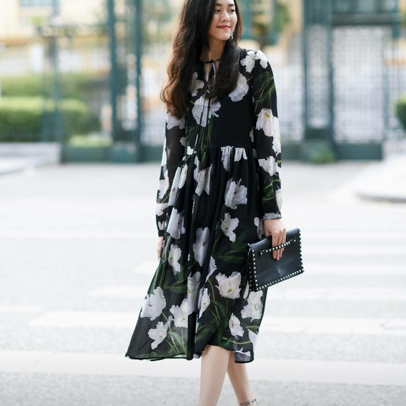 MIDI dress new with tag, size S - Picture 3 of 3